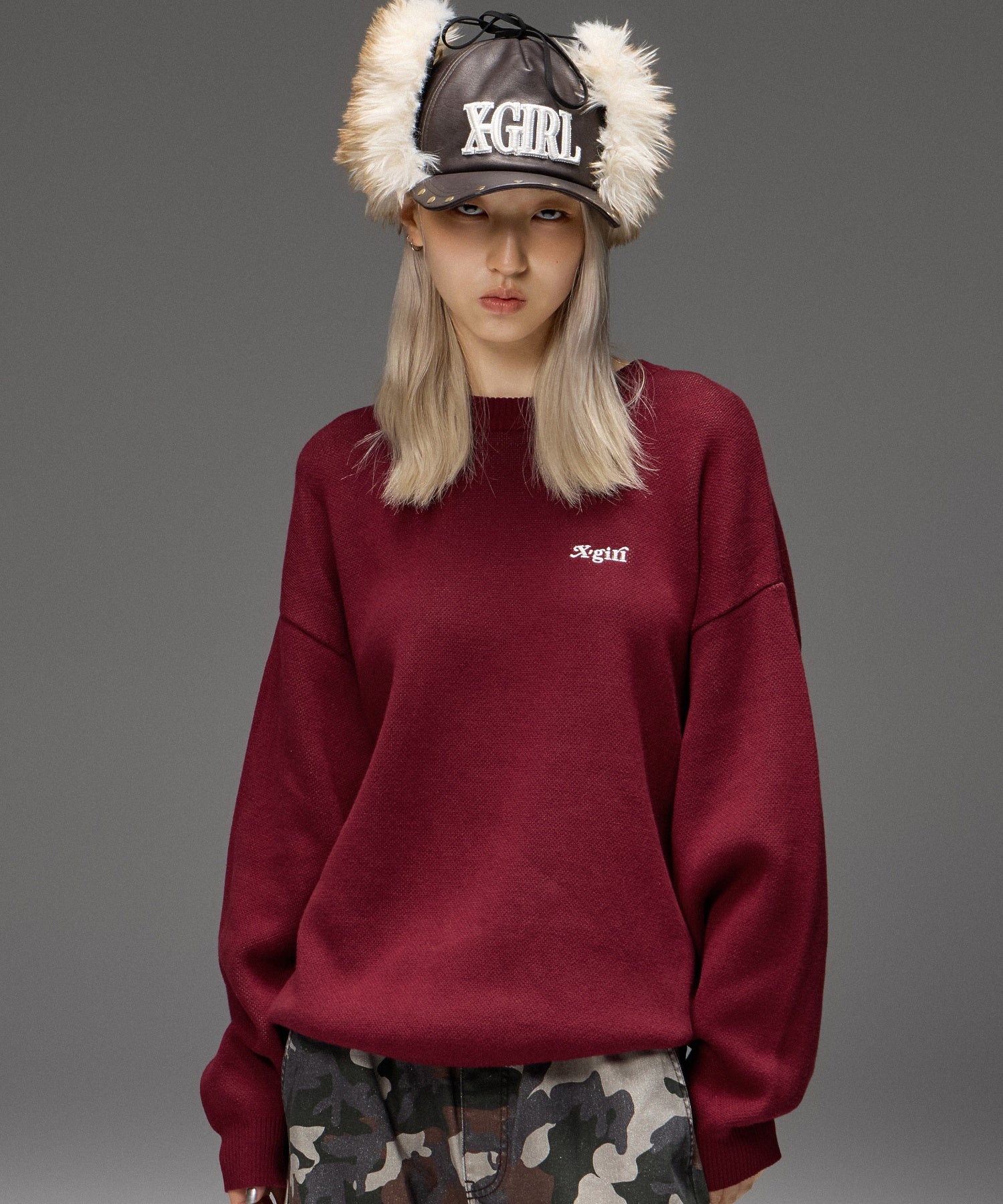 CAMO FACE AND LOGO JACQUARD KNIT TOP