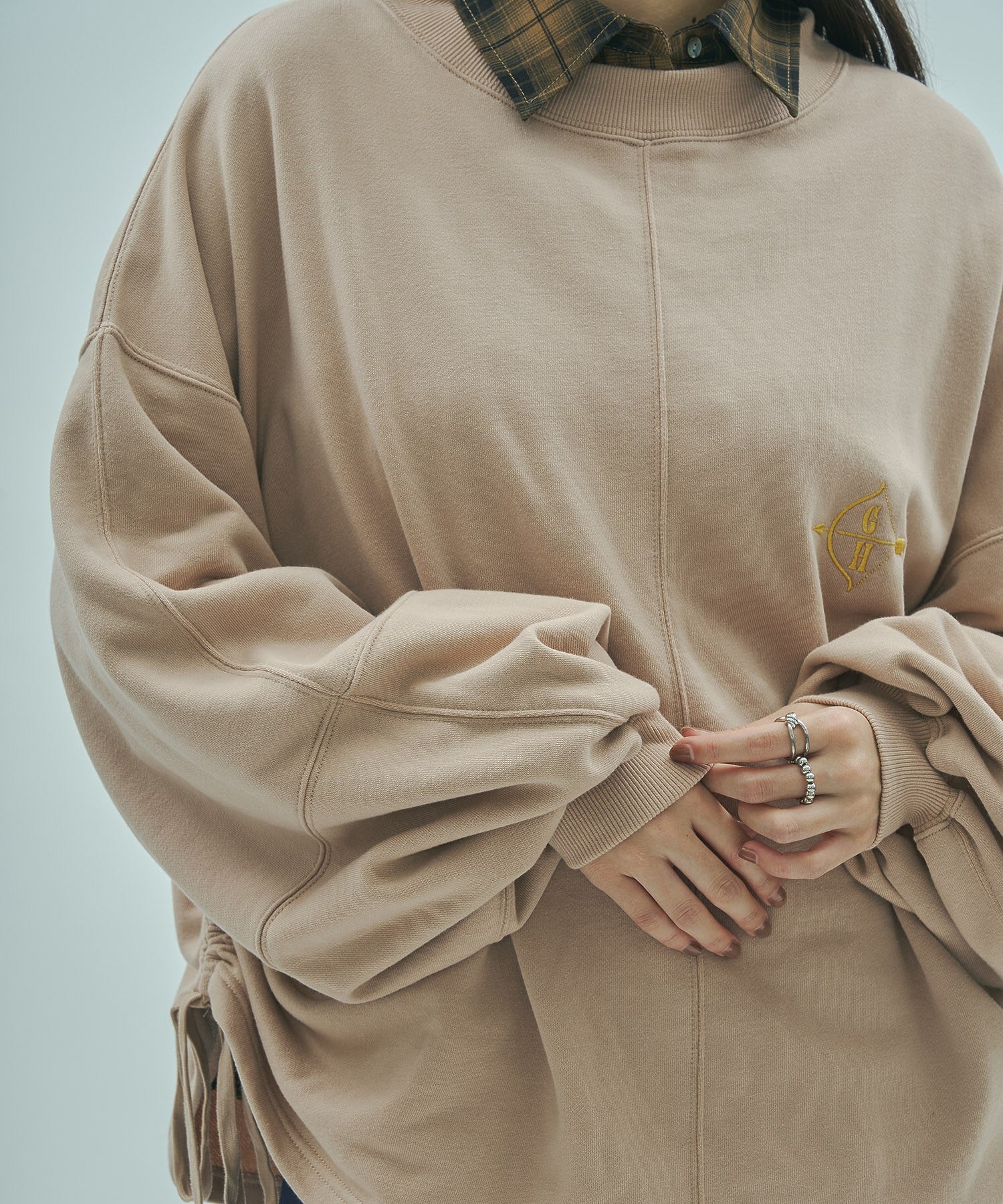 GENE HEAVENS/SIDE SHIRRING SWEAT