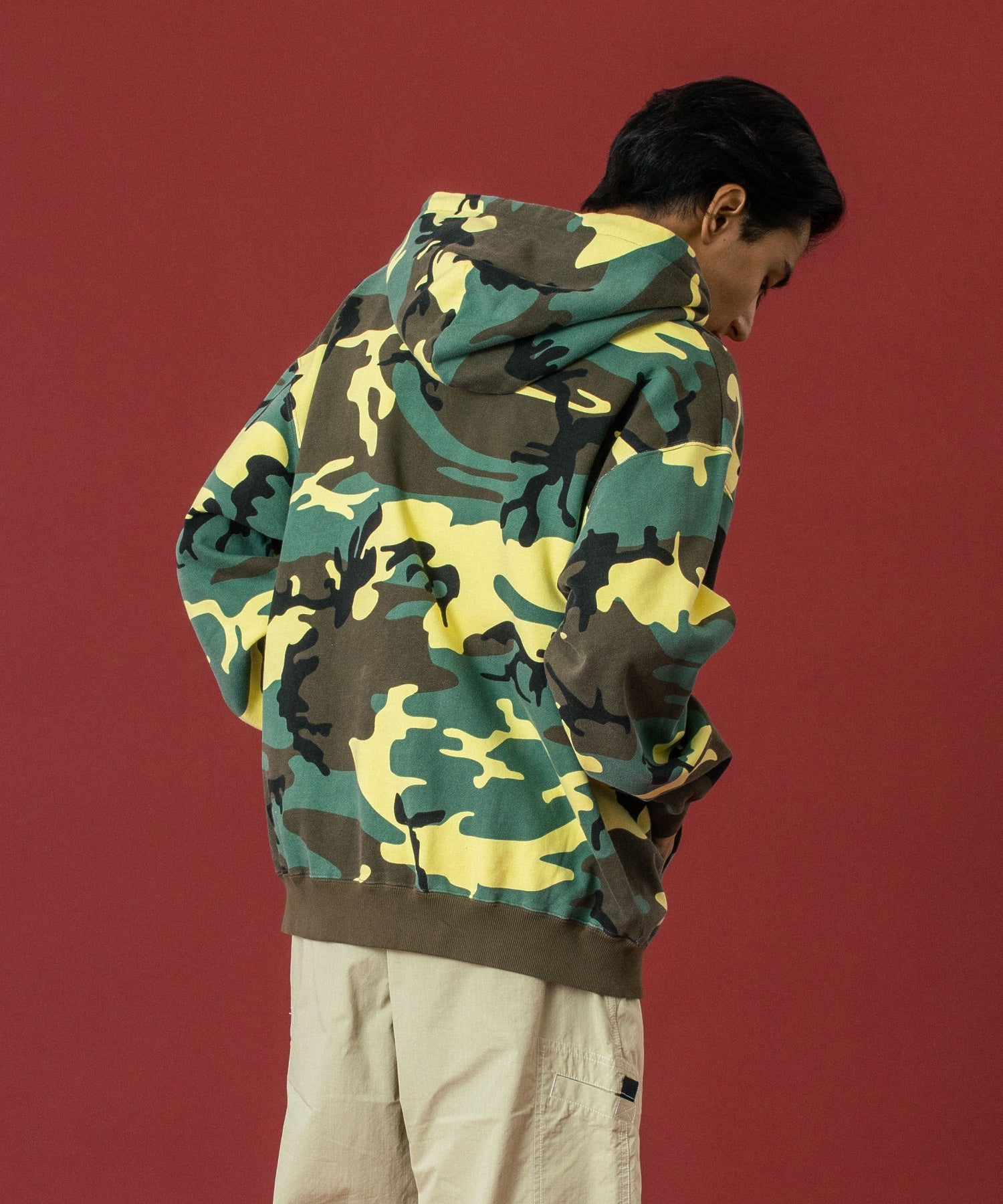 CAMO ZIP UP HOODED SWEATSHIRT