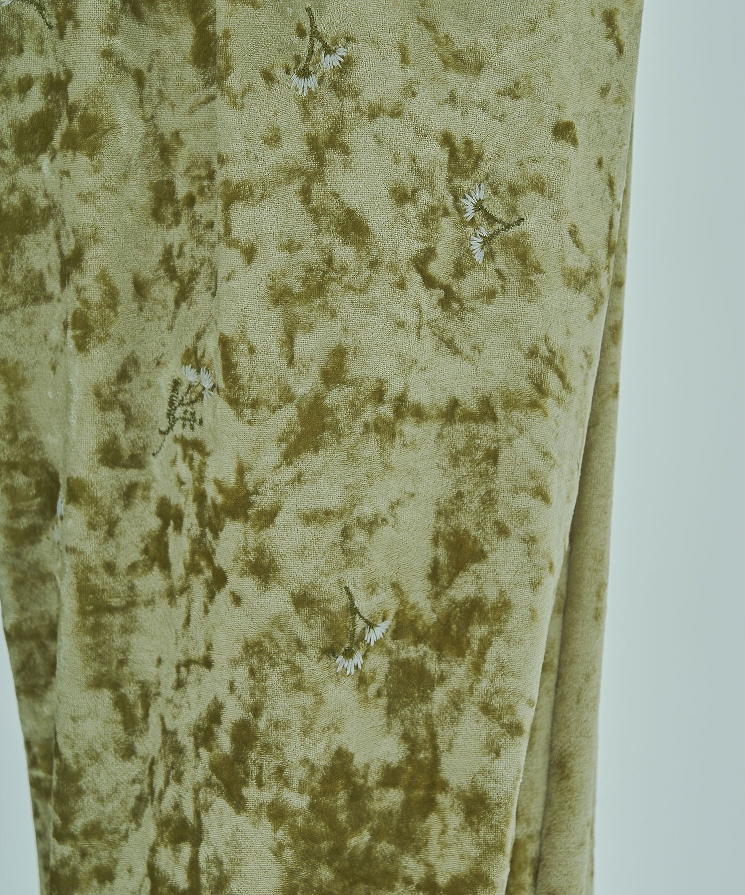 EMBROIDERY VELOUR PANTS