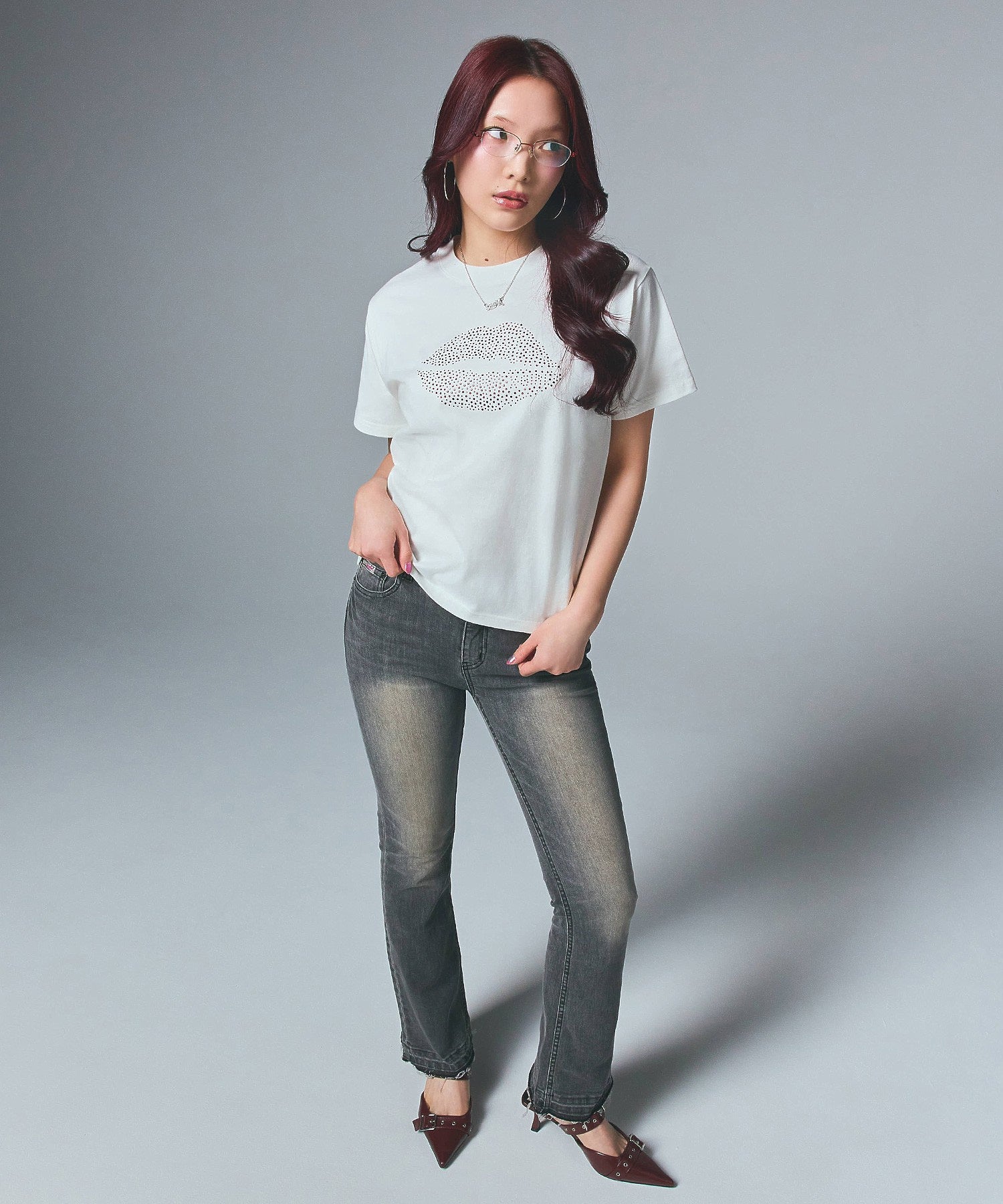 BUTTERFLY POCKET SKINNY DENIM PANTS