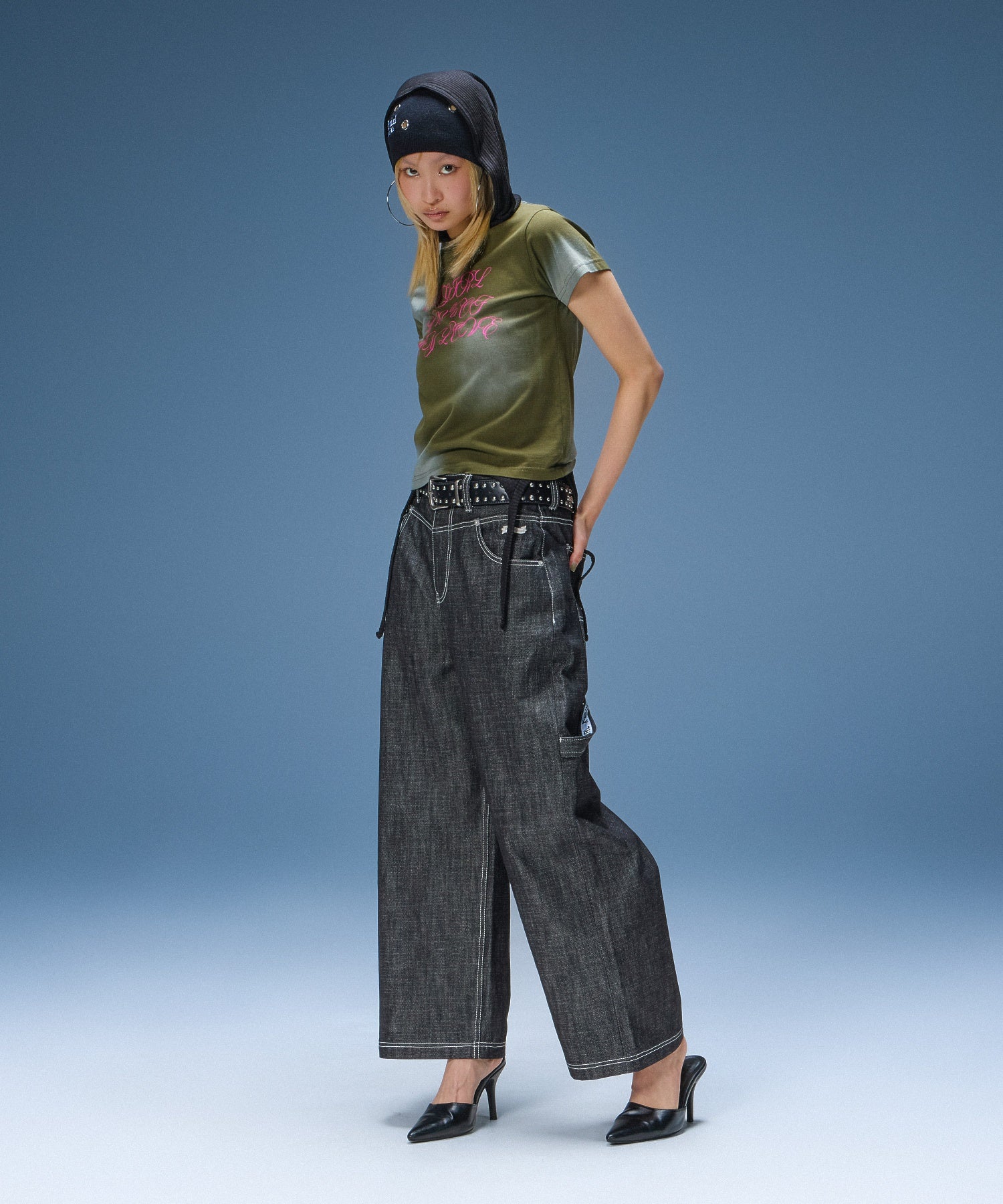 SHEER SLEEVELESS RIBBED HOODED TOP
