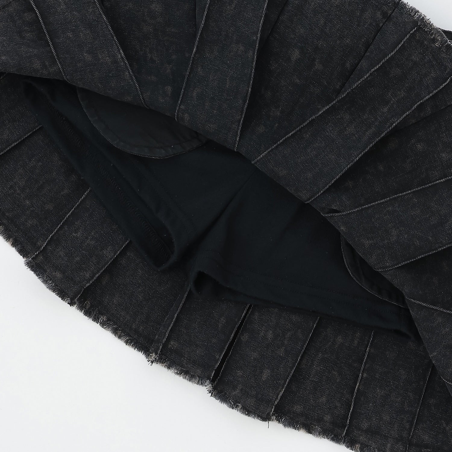 ピグメントプリーツスカート