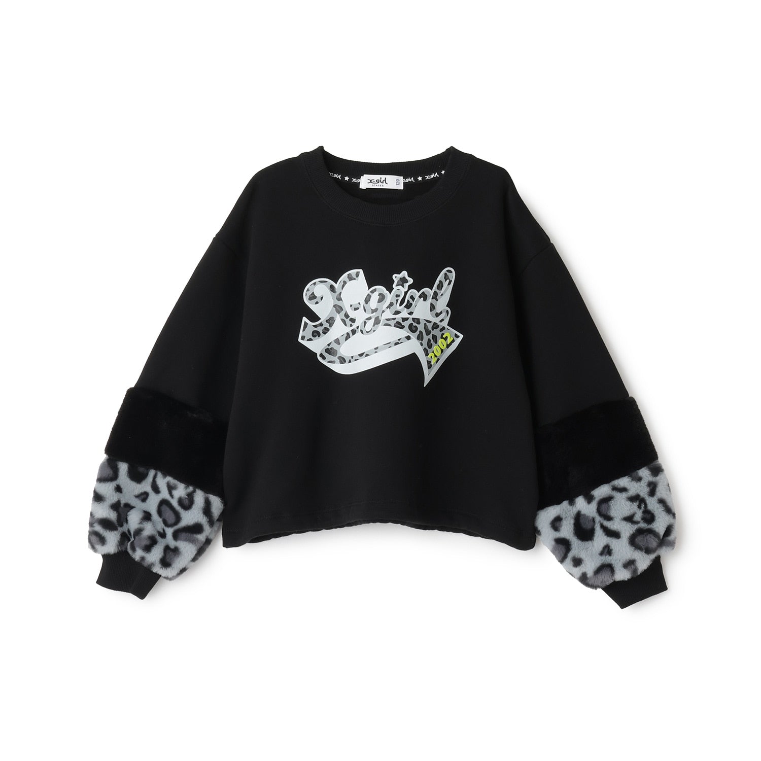 総柄ロゴファー袖裏起毛ショートトレーナー