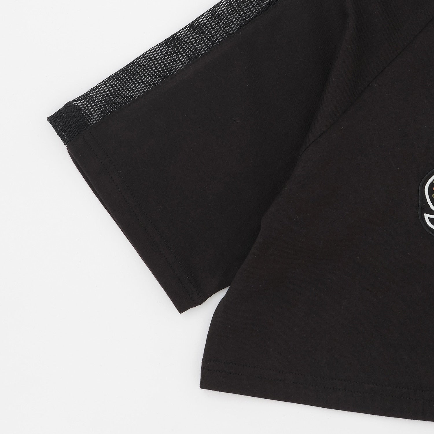 肩メッシュスパンコールロゴ ショート半袖Tシャツ