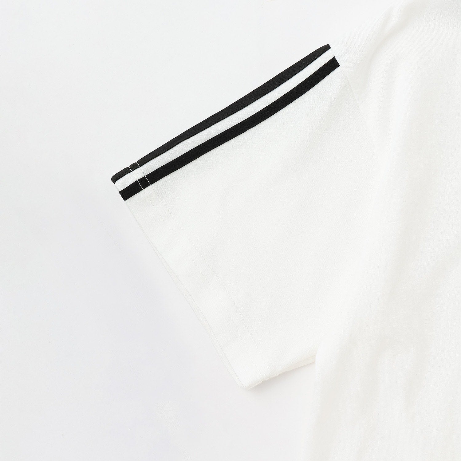 ユニフォームVネック半袖Tシャツ