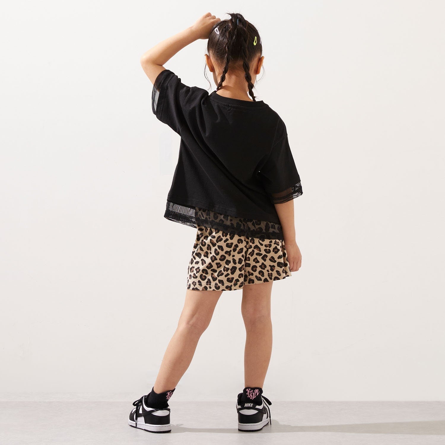 メッシュロゴ半袖Tシャツ+総柄ショートパンツ セット