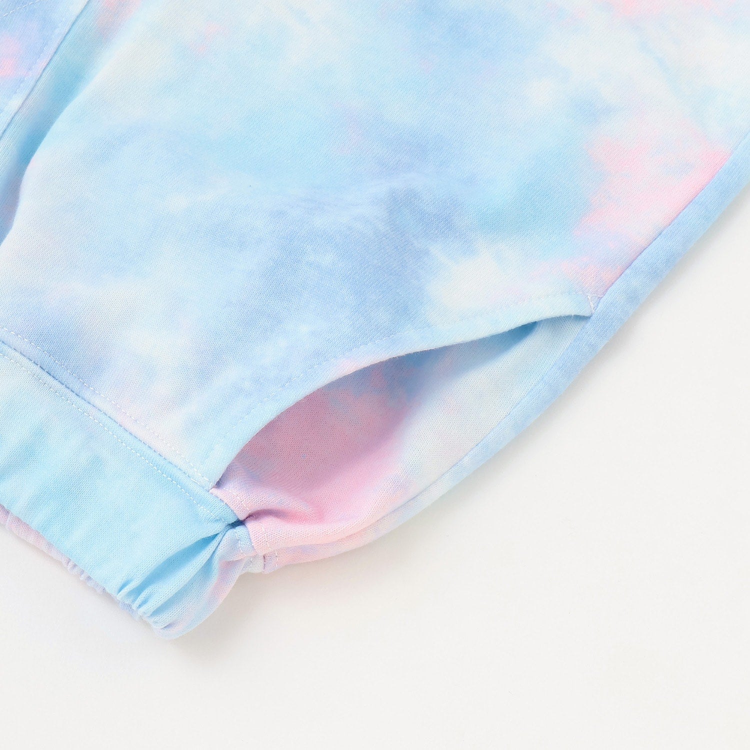 メッシュロゴ半袖Tシャツ+総柄ショートパンツ セット