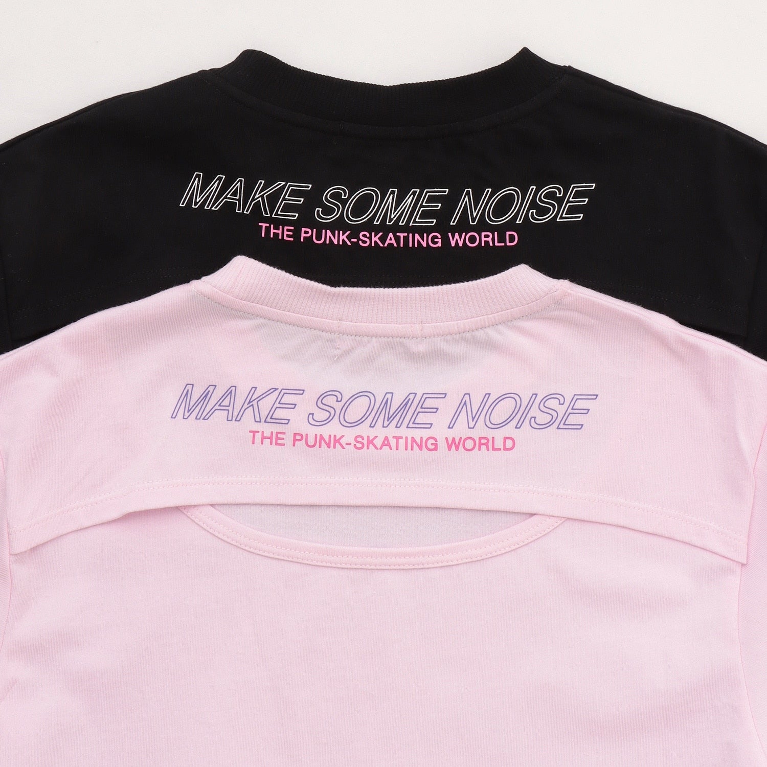 後ろ開半袖Tシャツ