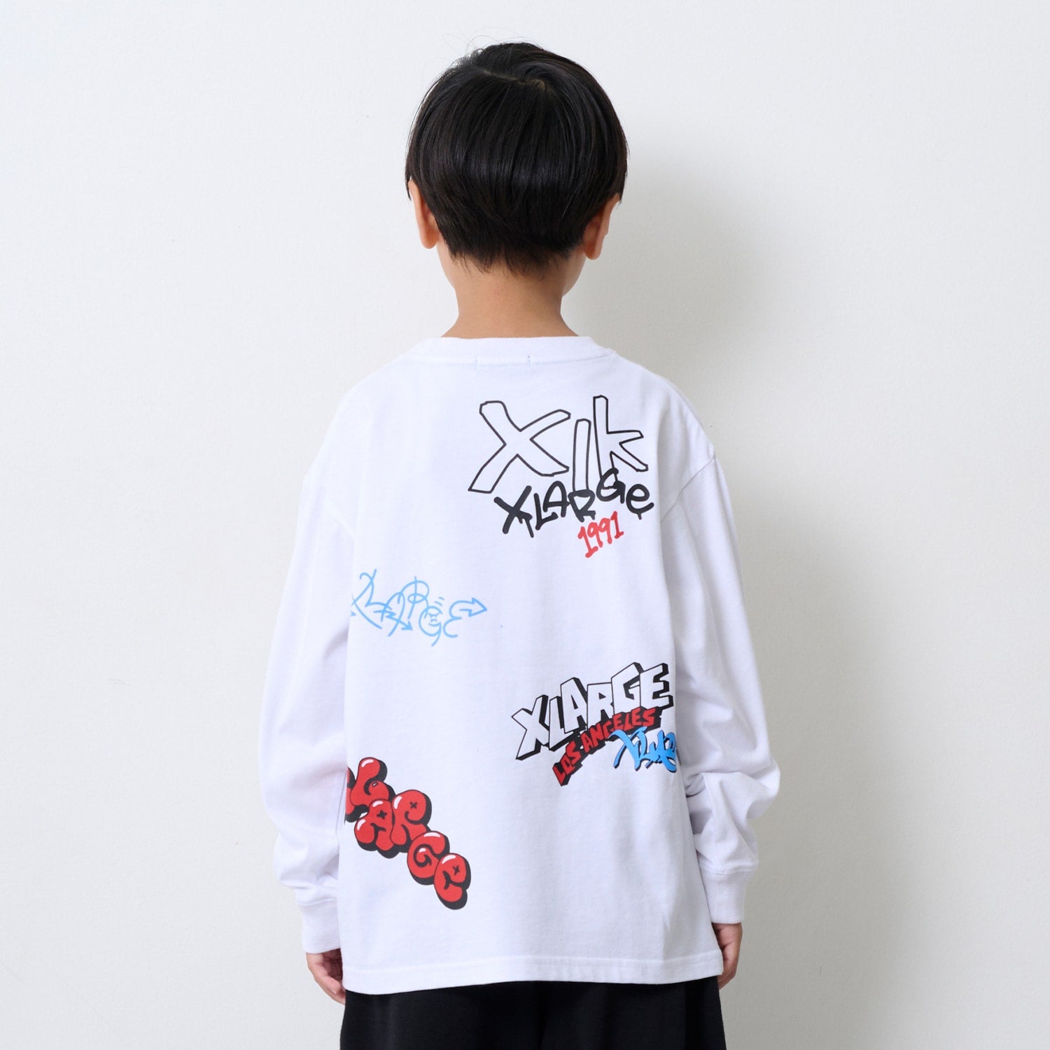 総柄グラフィティ長袖Tシャツ