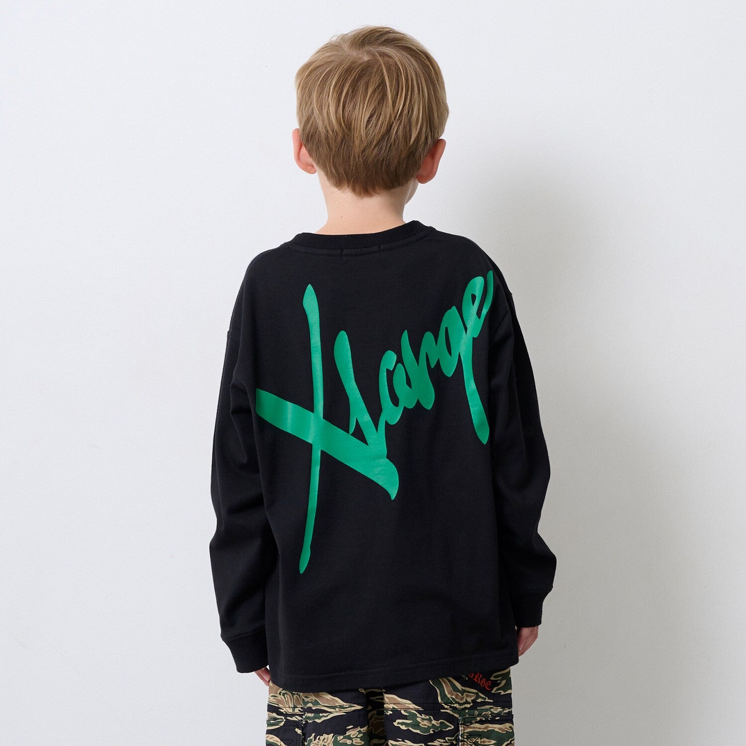 ビッグロゴ長袖Tシャツ