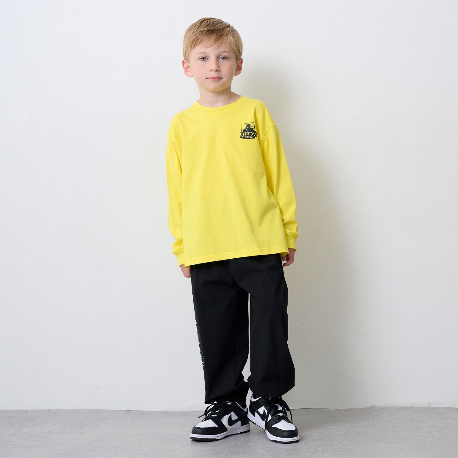 ビッグロゴ長袖Tシャツ