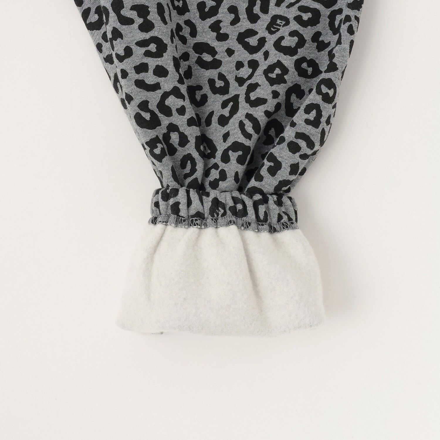 レオパード総柄スウェットパンツ