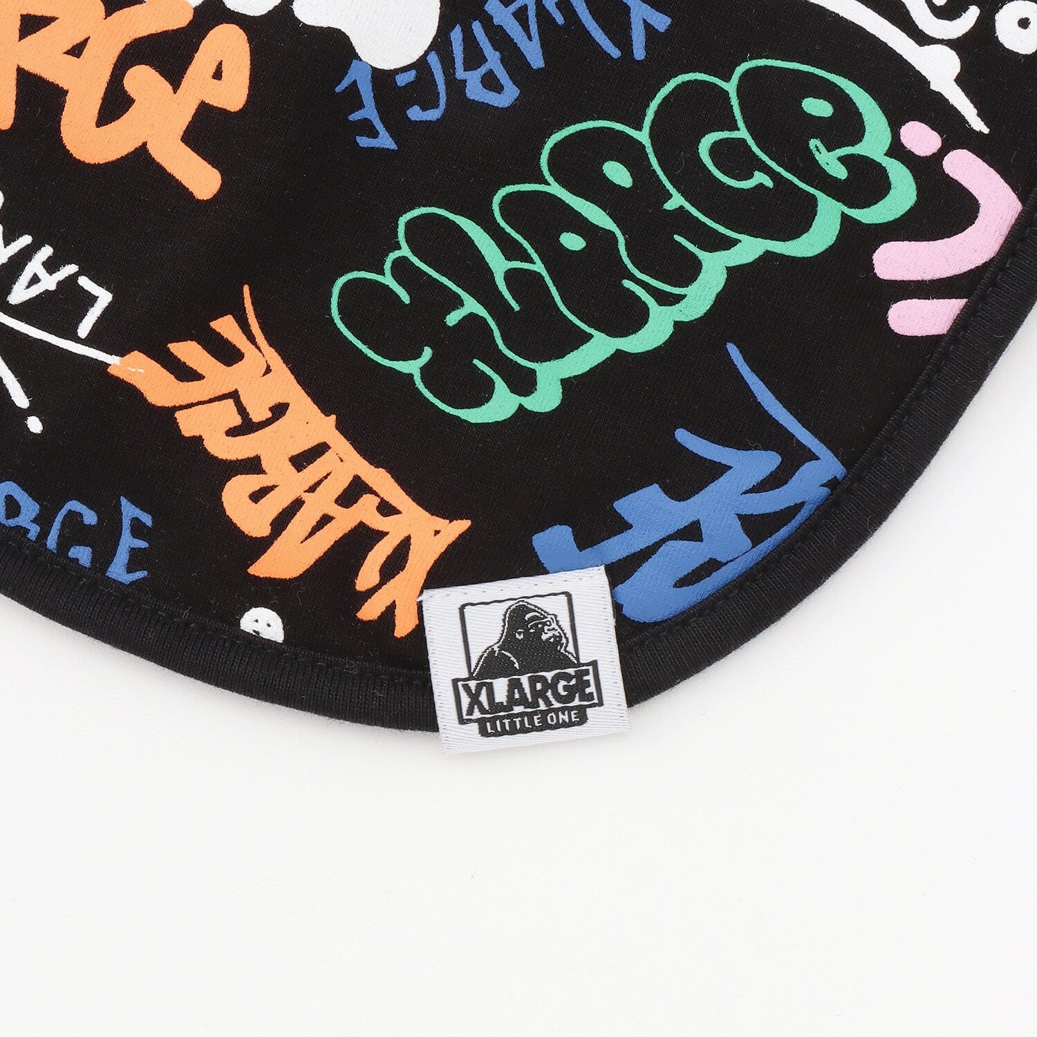 グラフィティ総柄スタイ