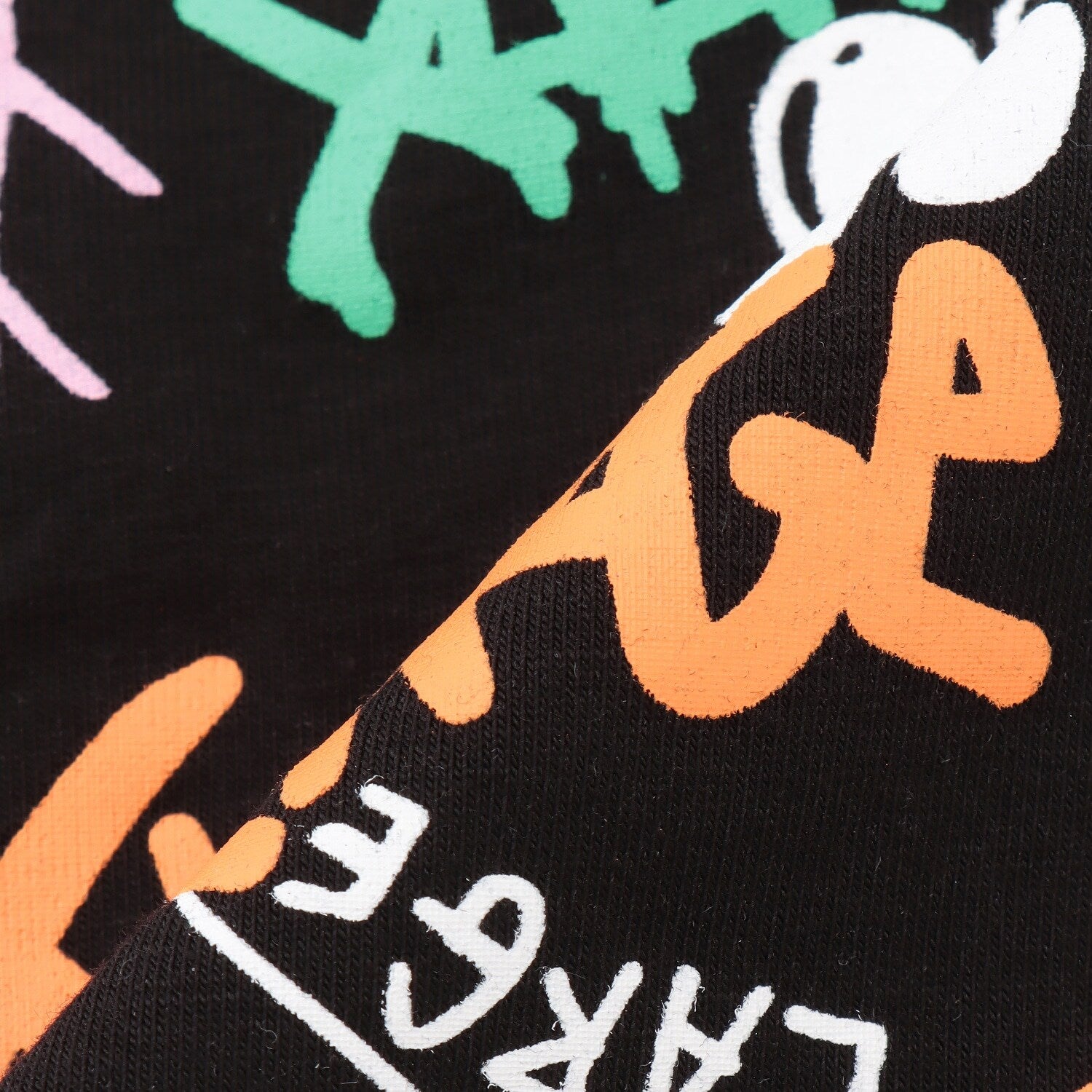 グラフィティ総柄スタイ