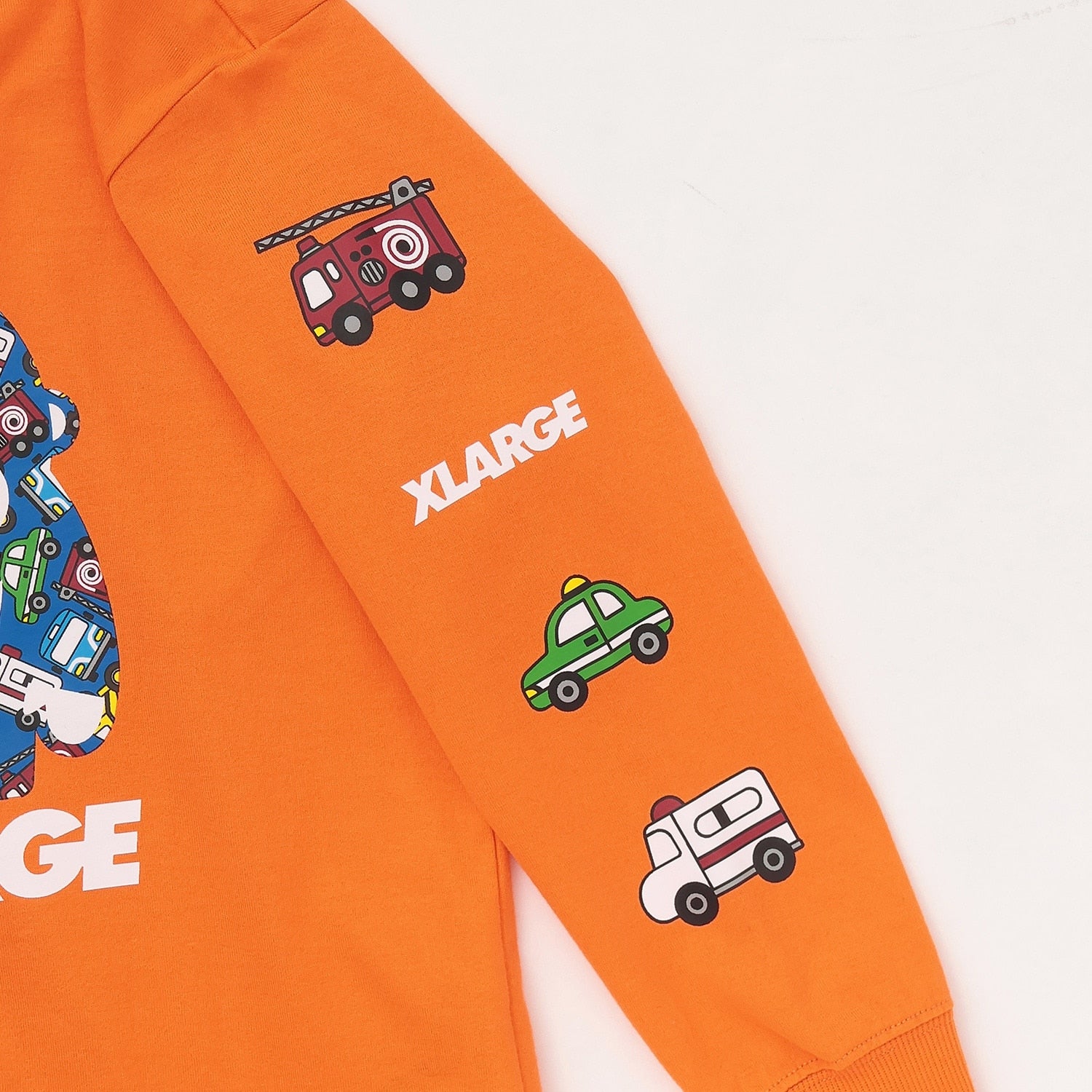 車柄ファニーゴリラ 長袖Tシャツ