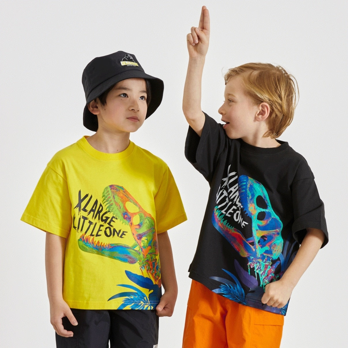 トロピカル恐竜 半袖Tシャツ