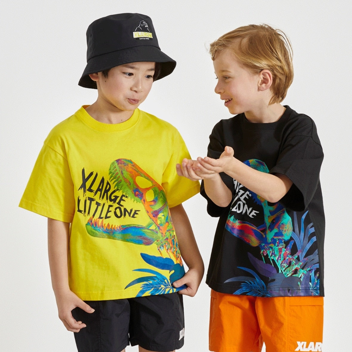 トロピカル恐竜 半袖Tシャツ