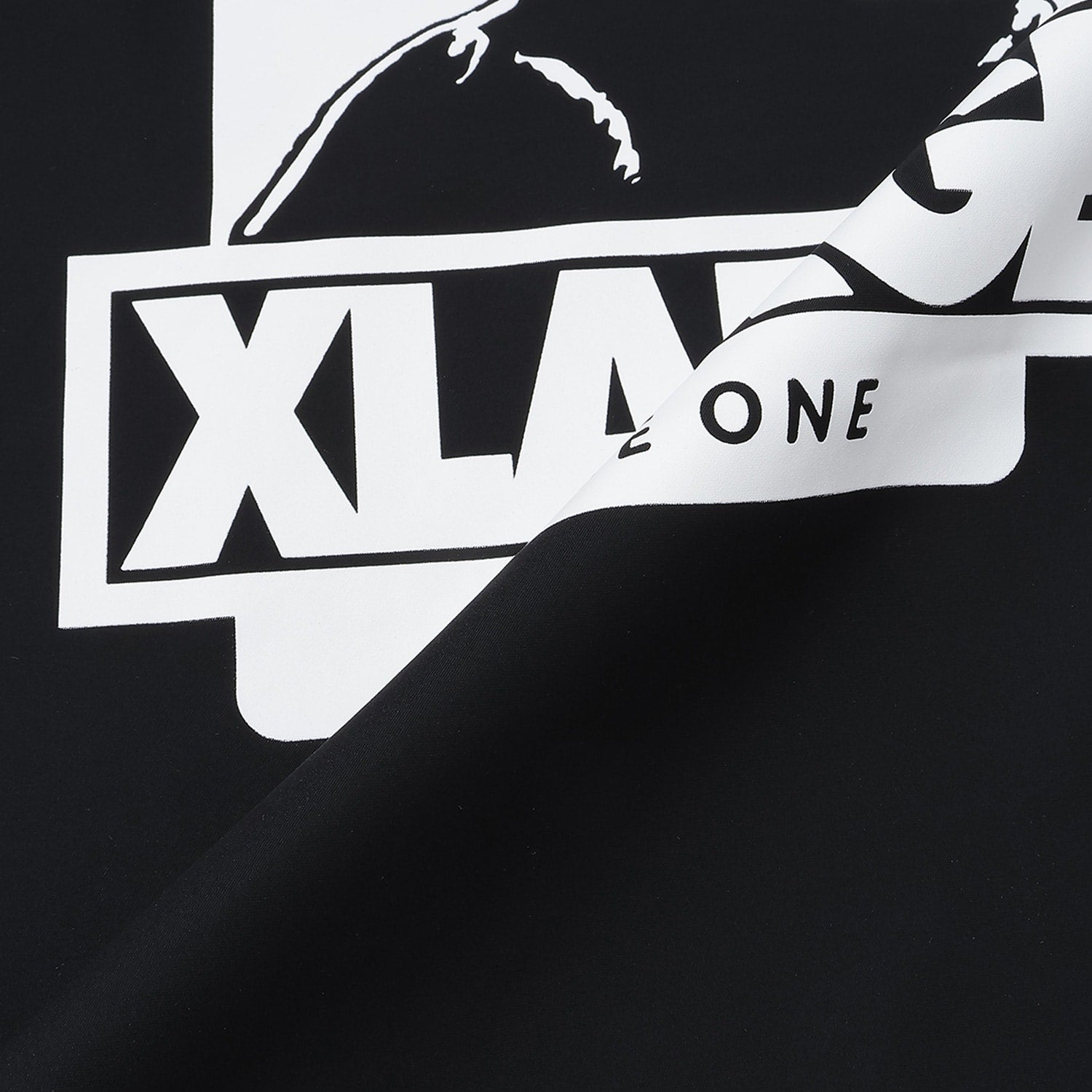 【リバーシブル】ツリーカモ柄シャカシャカブルゾン