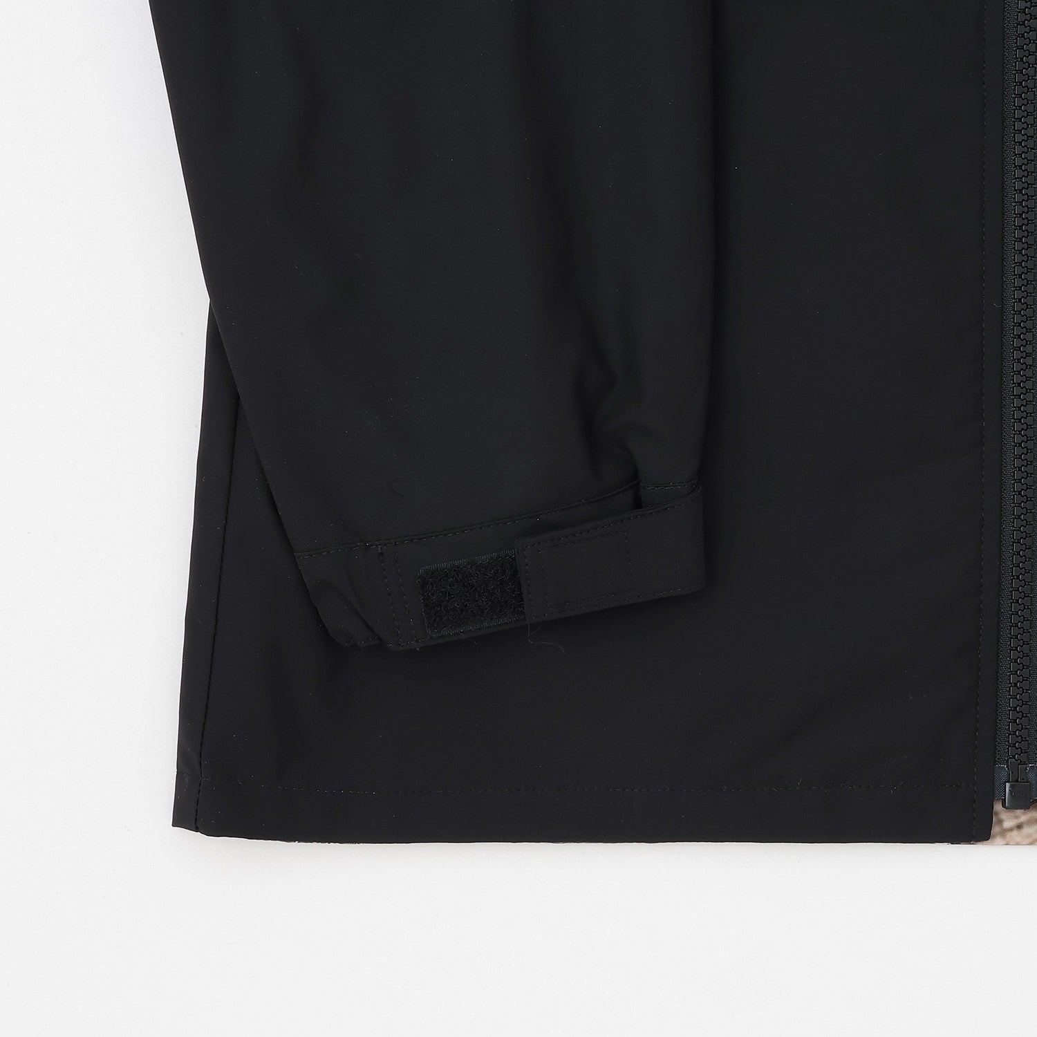 【リバーシブル】ツリーカモ柄シャカシャカブルゾン