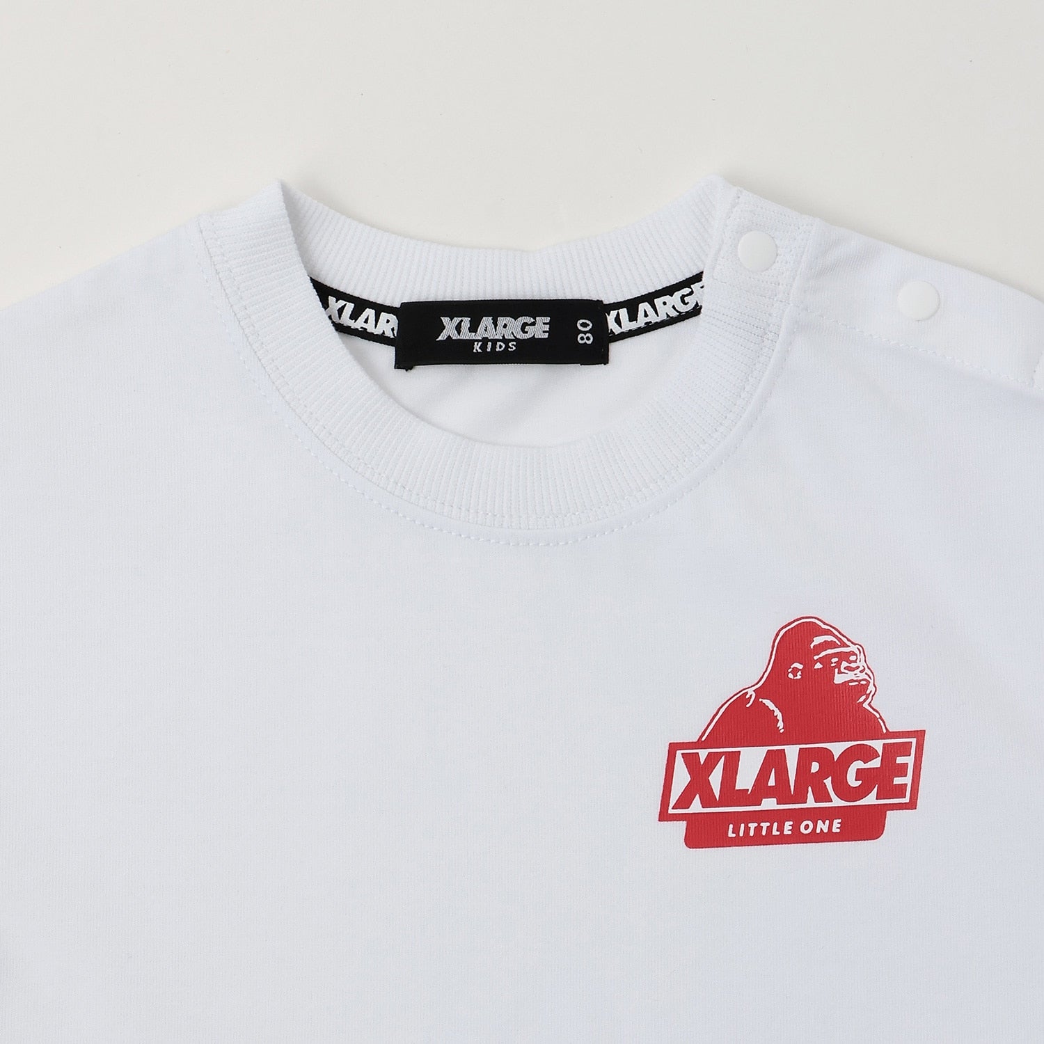 バックロゴ 半袖Tシャツ