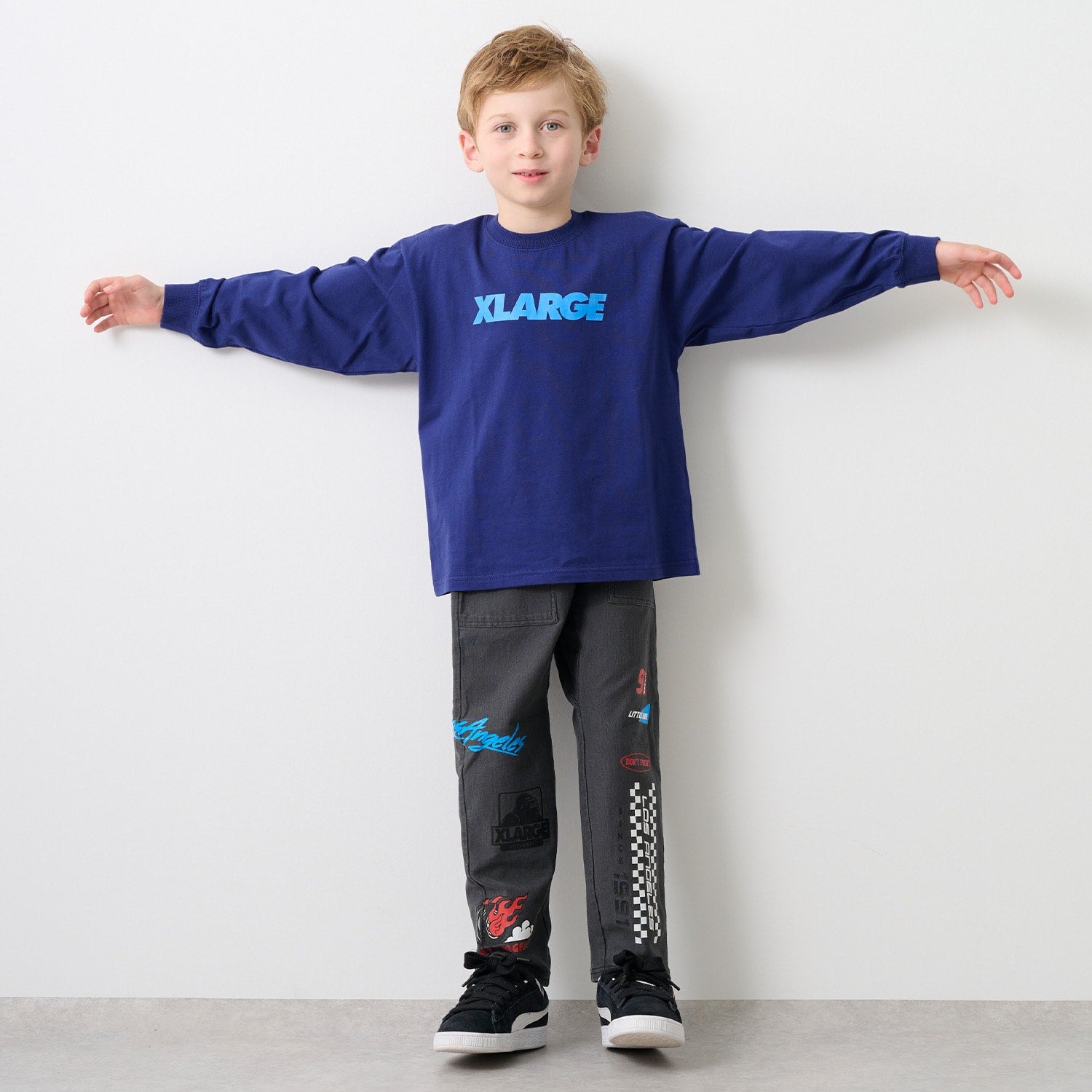 バックロゴ長袖Tシャツ