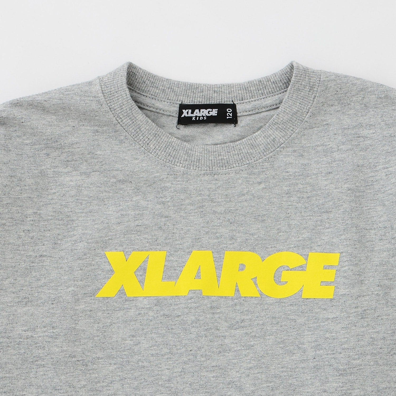 バックロゴ長袖Tシャツ
