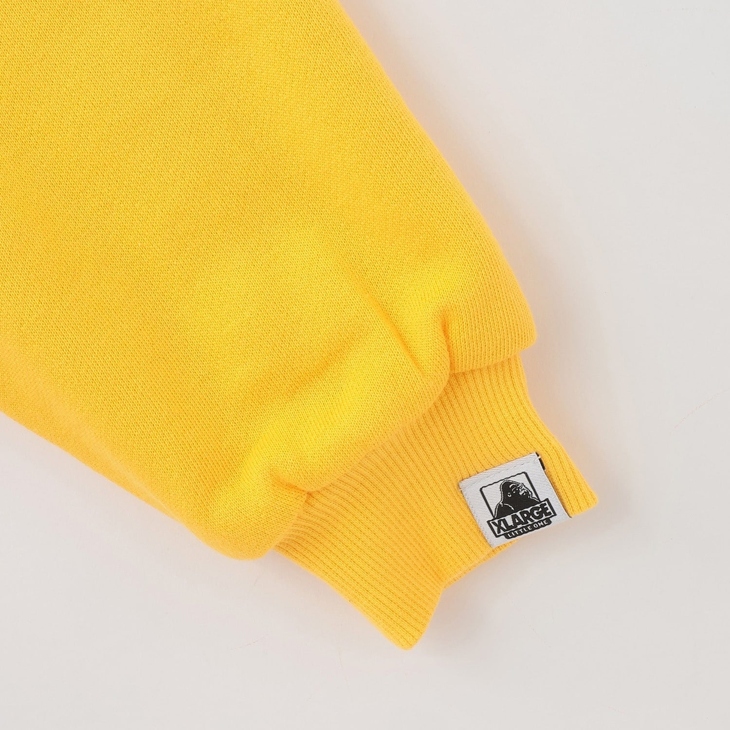 ロゴ刺繍 裏ボアジップパーカ
