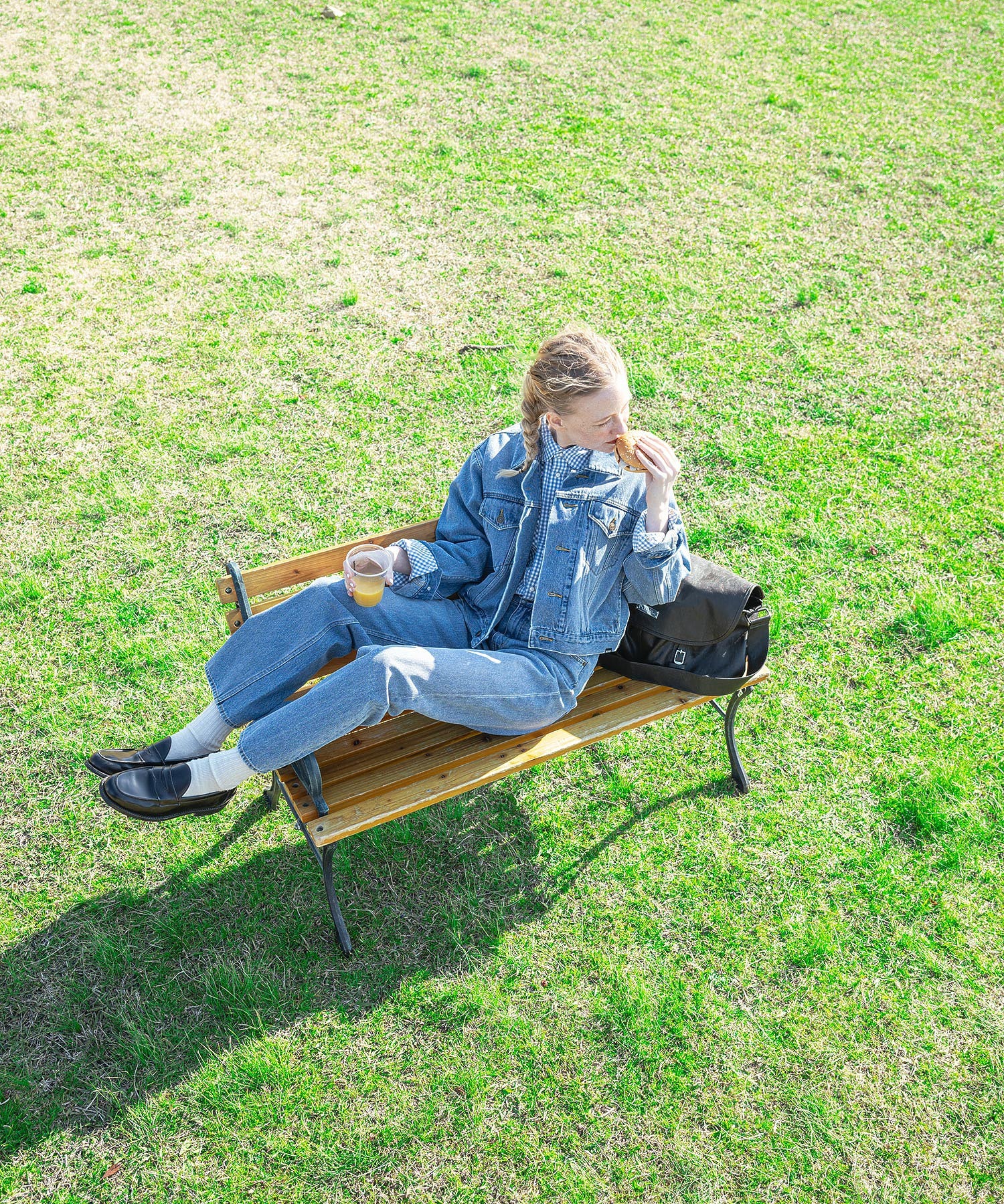 MILKFED. EMBROIDERED DENIM PANTS