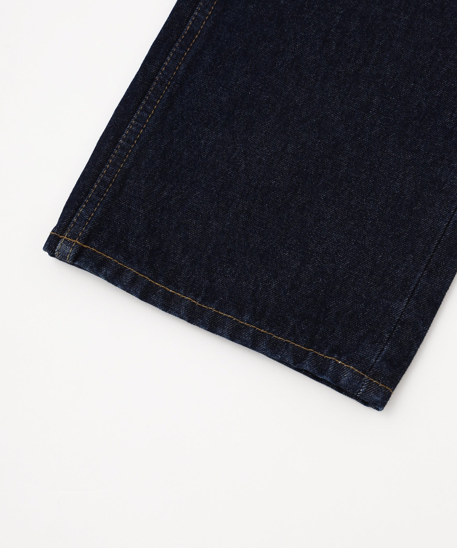 STRAIGHT DENIM PANTS