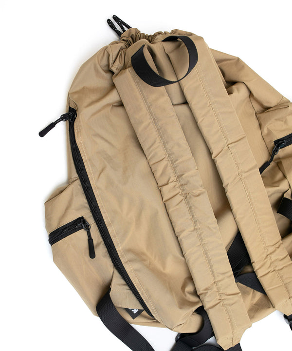 【KiU】PACKABLE DRAWSTRING BACKPACK