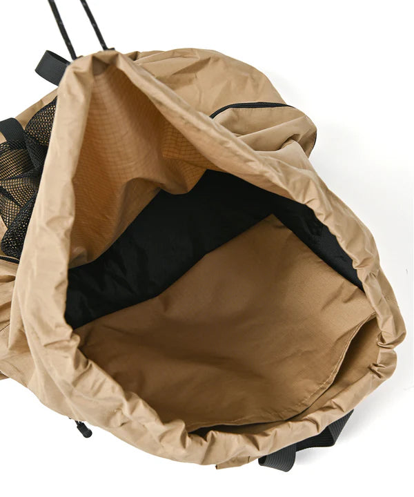 【KiU】PACKABLE DRAWSTRING BACKPACK