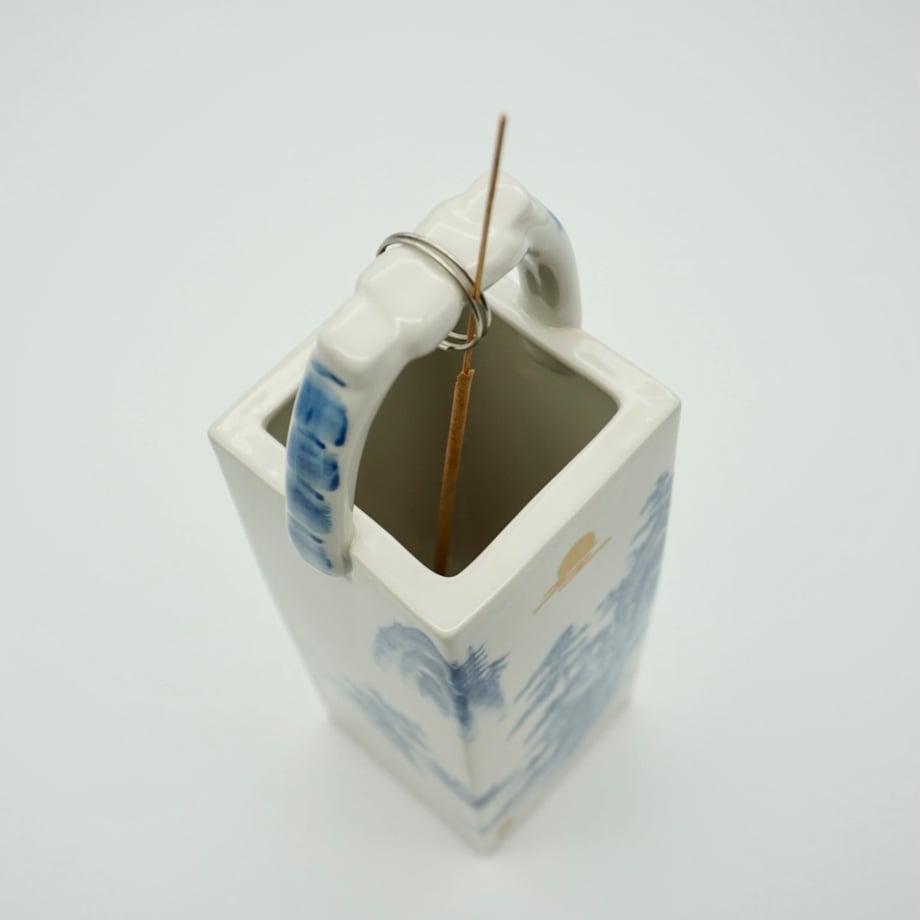 お香立て　九谷山水図